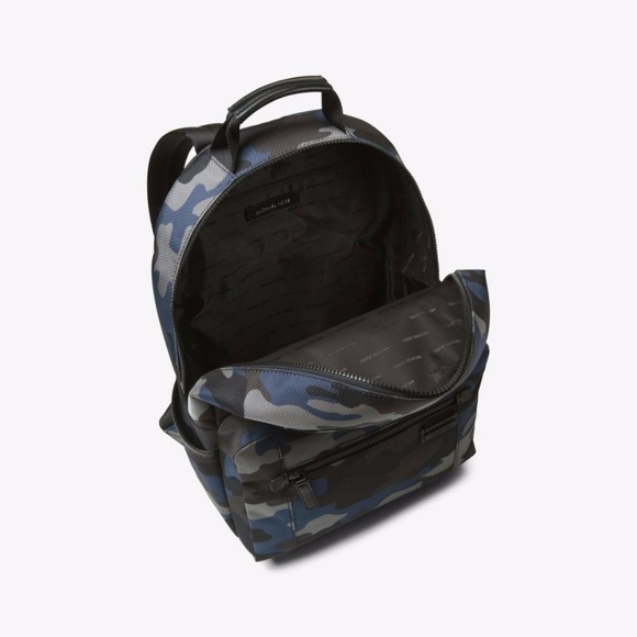 Michael Kors Mens Travis Blue Camo Backpack - Picture 3 of 6